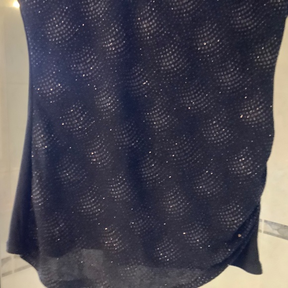 Top - Picture 2 of 4